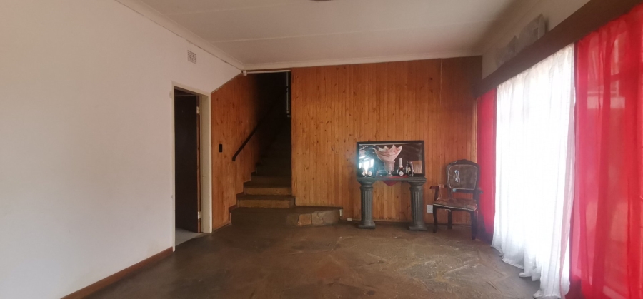 4 Bedroom Property for Sale in Roosheuwel North West